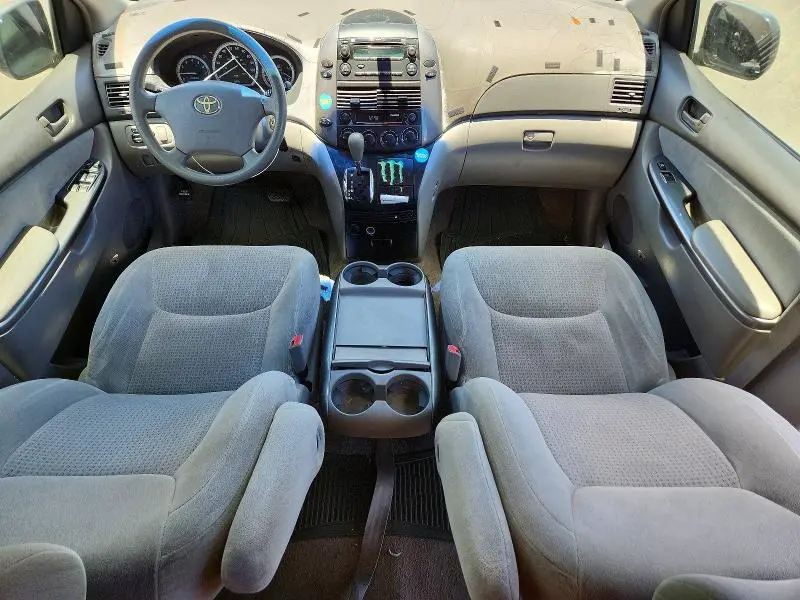 2010 TOYOTA SIENNA CE 7-PASSENGER  