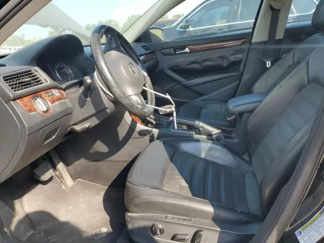 2013 VOLKSWAGEN PASSAT SEL