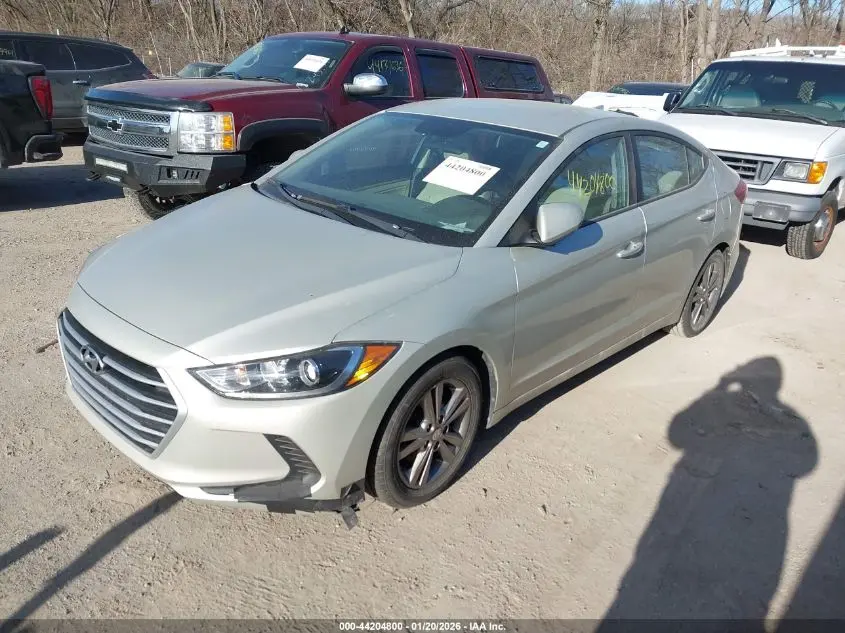 2017 HYUNDAI ELANTRA SE