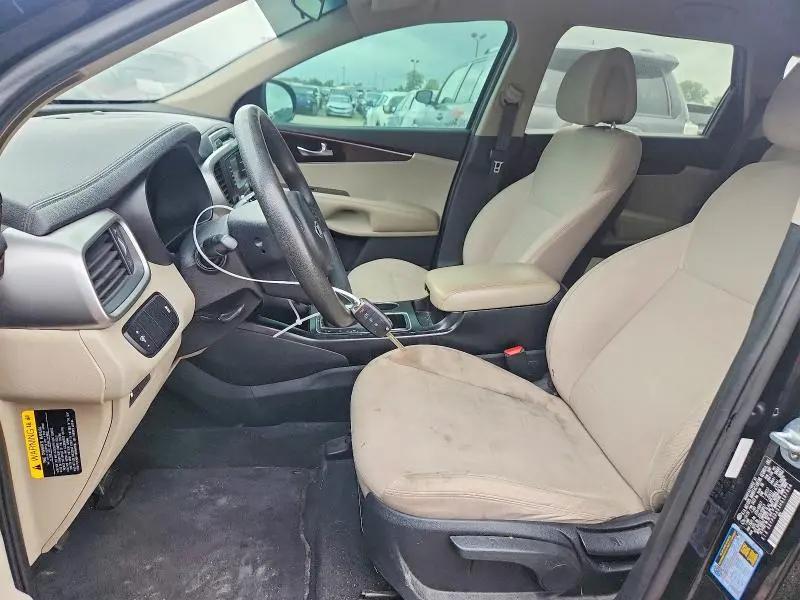 2017 KIA SORENTO LX V6  