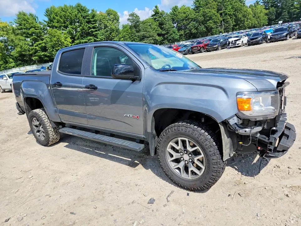 2022 GMC CANYON AT4  