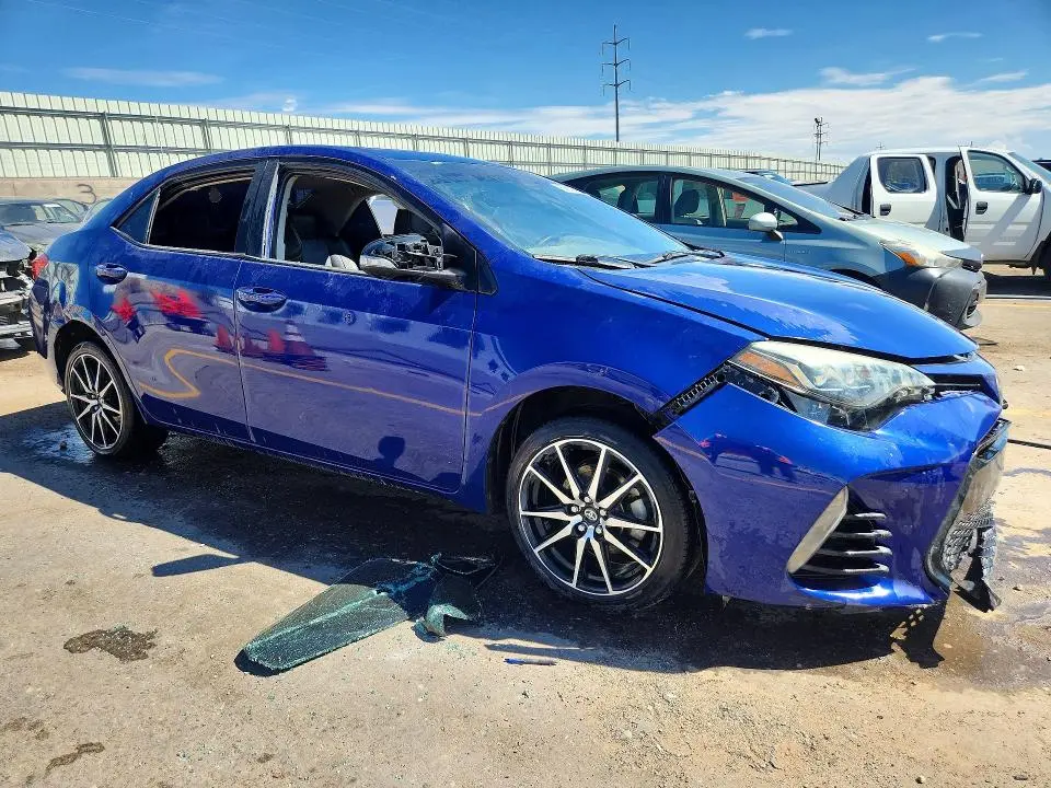 2018 TOYOTA COROLLA SE  