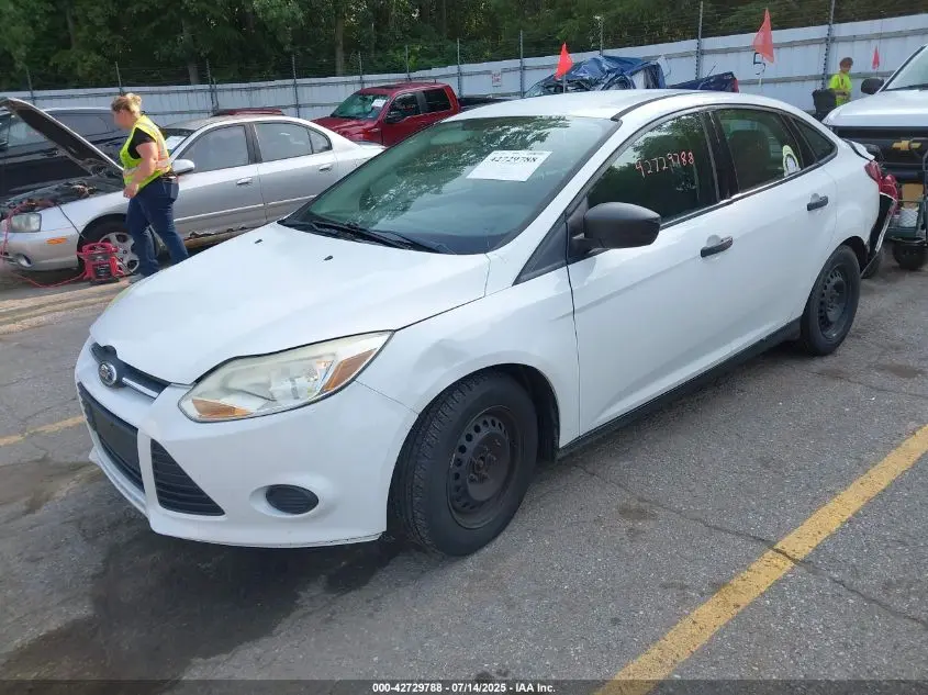 2014 FORD FOCUS S