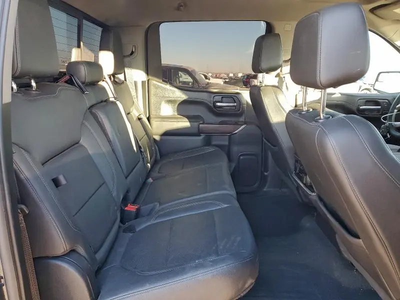 2021 GMC SIERRA K1500 SLT  