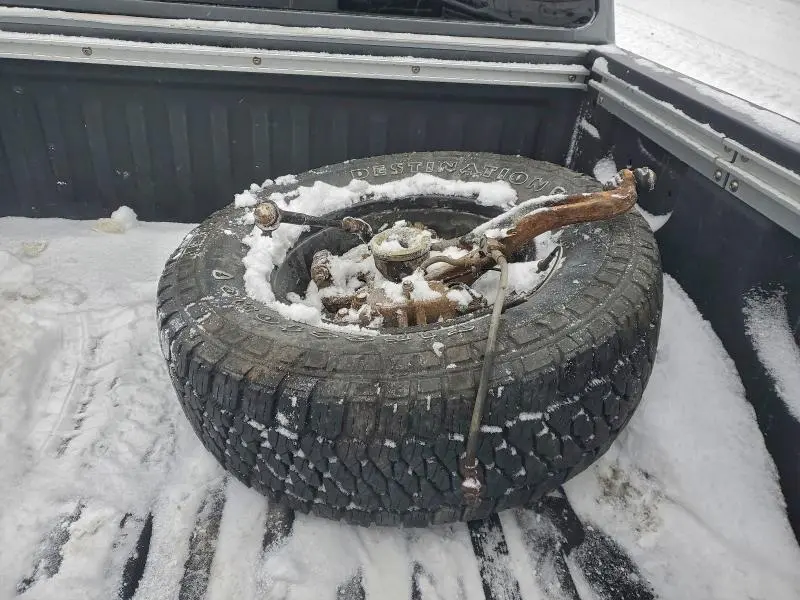 2017 NISSAN TITAN SV  