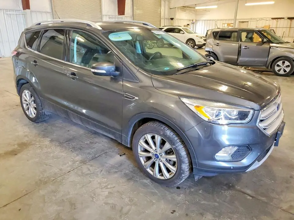 2018 FORD ESCAPE TITANIUM  
