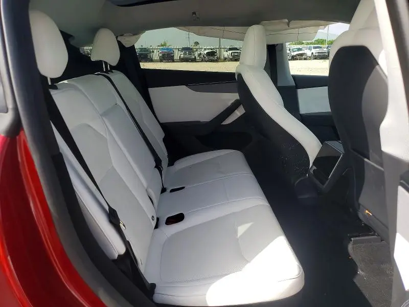 2026 TESLA MODEL Y   