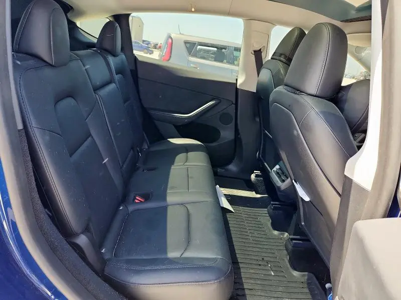 2024 TESLA MODEL Y   
