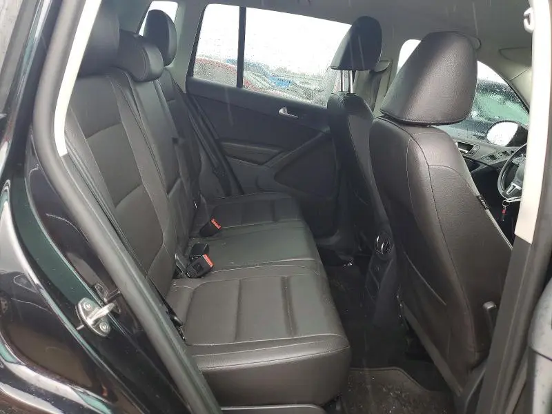 2017 VOLKSWAGEN TIGUAN   