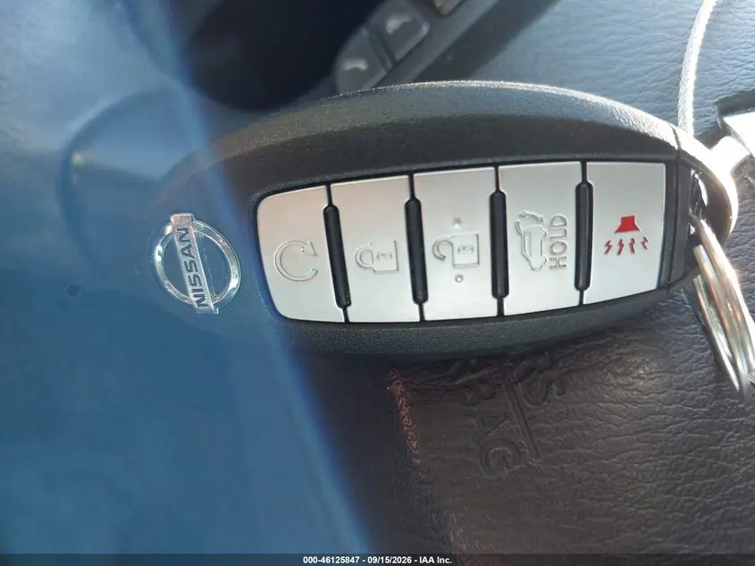 2015 NISSAN PATHFINDER SL