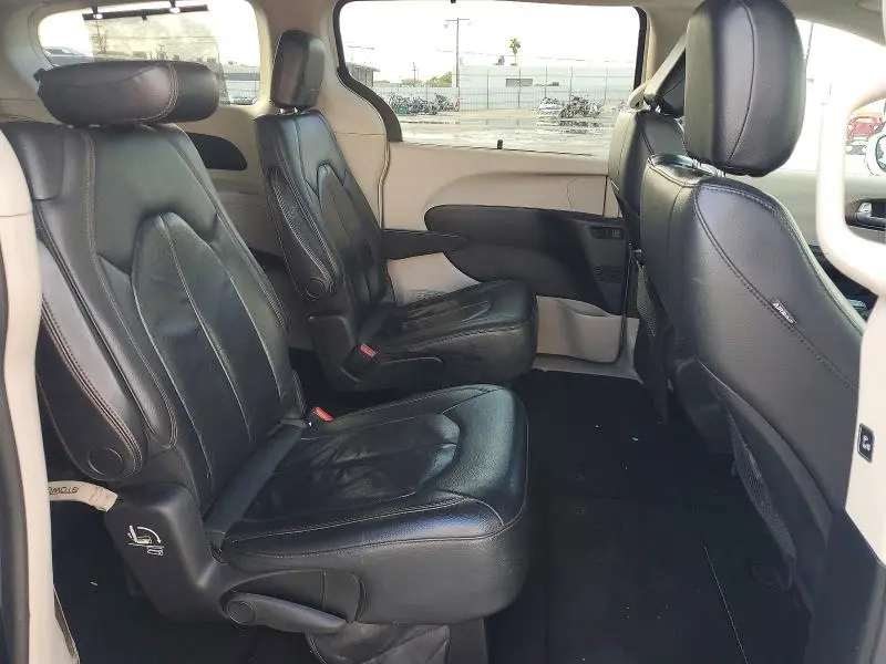 2017 CHRYSLER PACIFICA TOURING L  