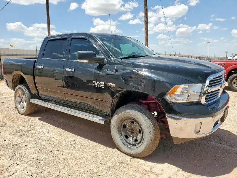 2014 RAM 1500 SLT  