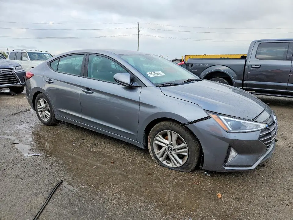 2019 HYUNDAI ELANTRA SEL  