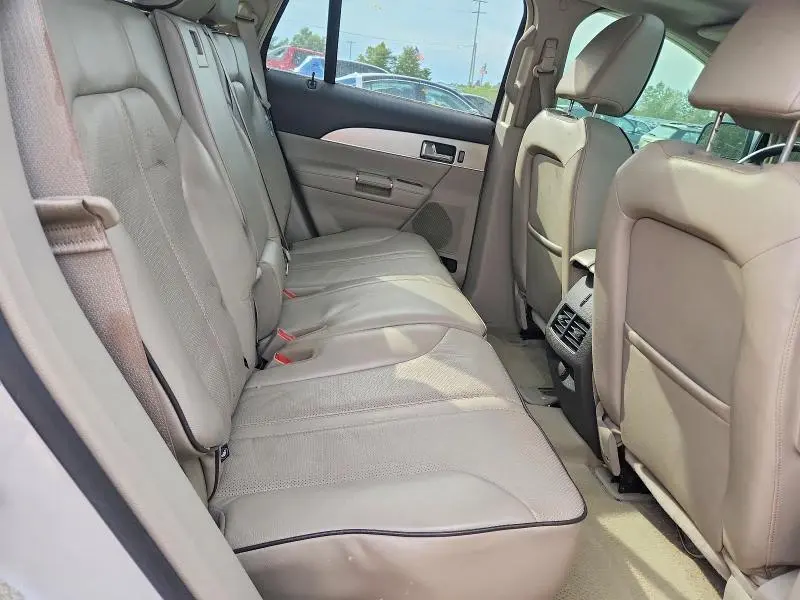 2011 LINCOLN MKX   