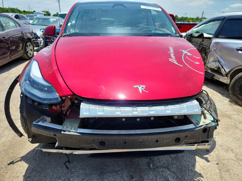 2024 TESLA MODEL Y   