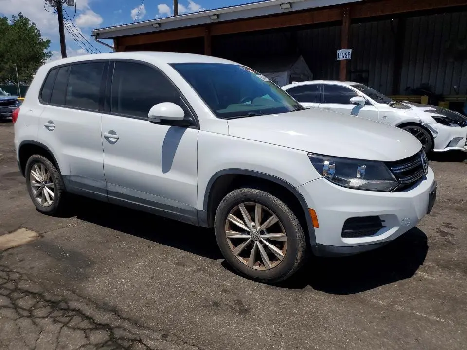 2017 VOLKSWAGEN TIGUAN S  