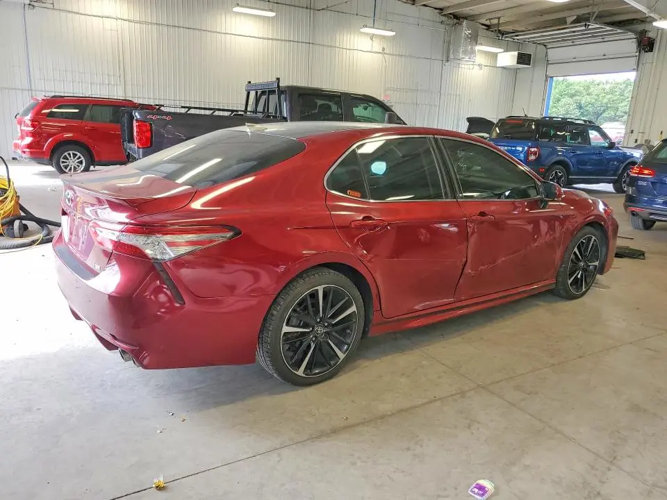 2018 TOYOTA CAMRY XSE  