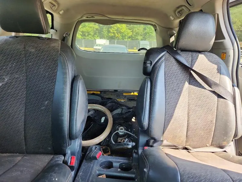 2012 TOYOTA SIENNA CE  