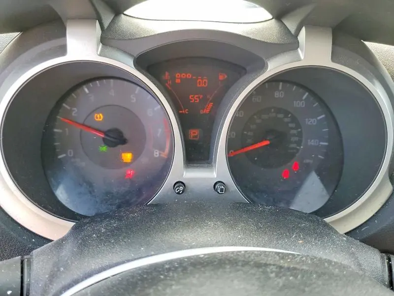 2013 NISSAN JUKE S  