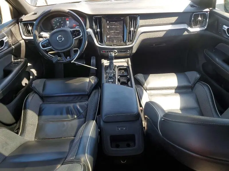 2019 VOLVO S60 T6 R-DESIGN  