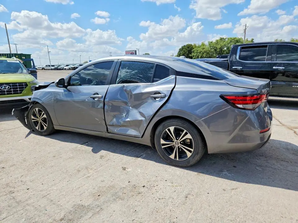 2022 NISSAN SENTRA SV  