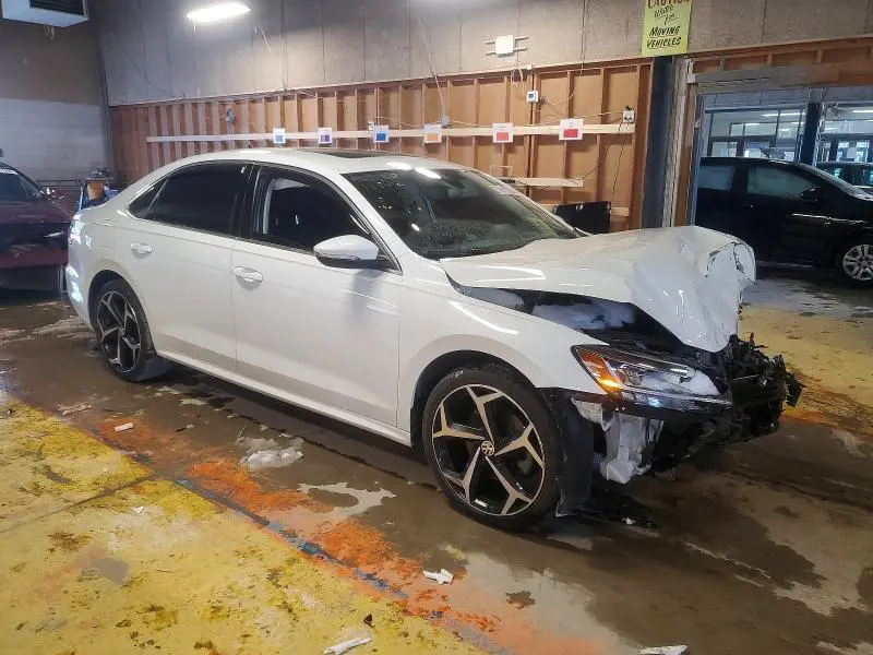 2021 VOLKSWAGEN PASSAT SE  