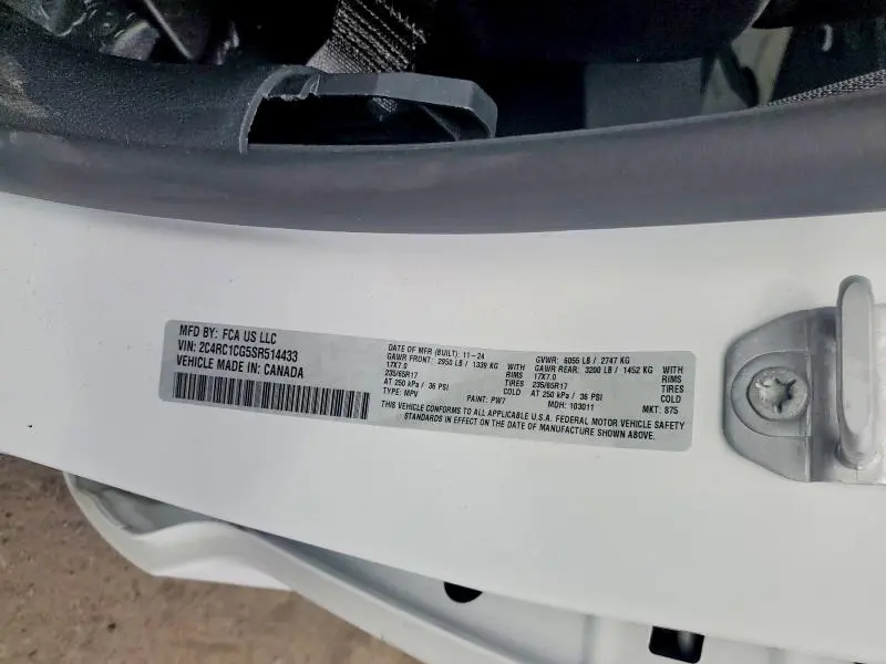 2025 CHRYSLER VOYAGER LX  
