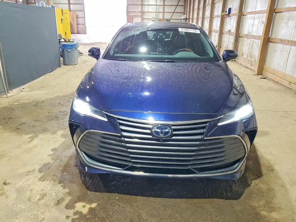 2021 TOYOTA AVALON LIMITED  