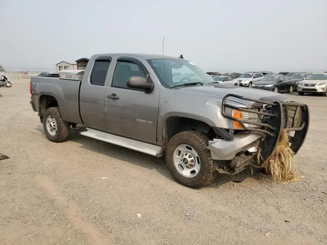 2012 GMC SIERRA K2500 SLE  