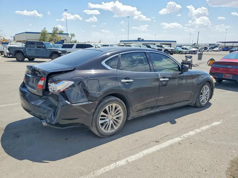 2012 INFINITI M37 X  