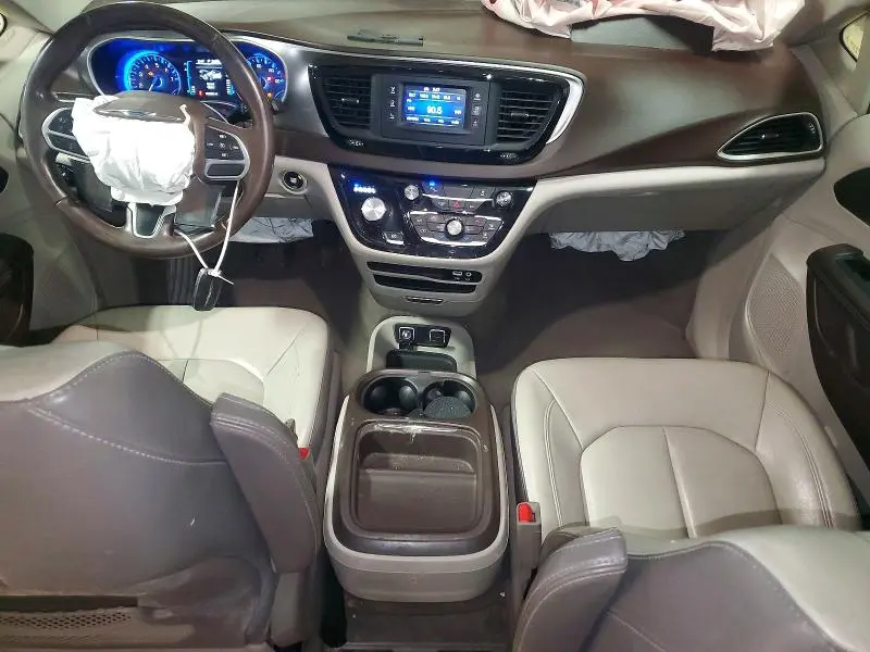 2017 CHRYSLER PACIFICA TOURING L  
