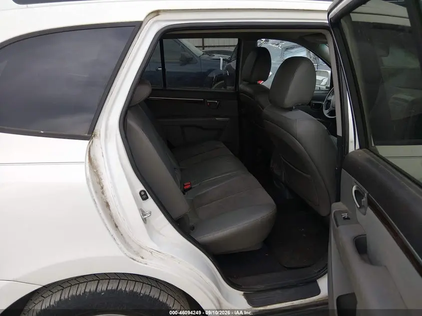 2010 HYUNDAI SANTA FE SE