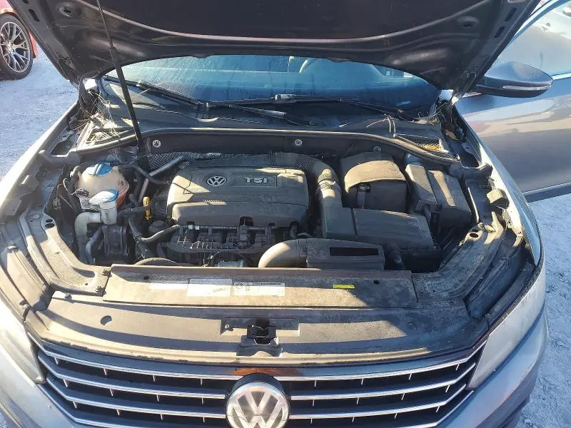 2017 VOLKSWAGEN PASSAT S  