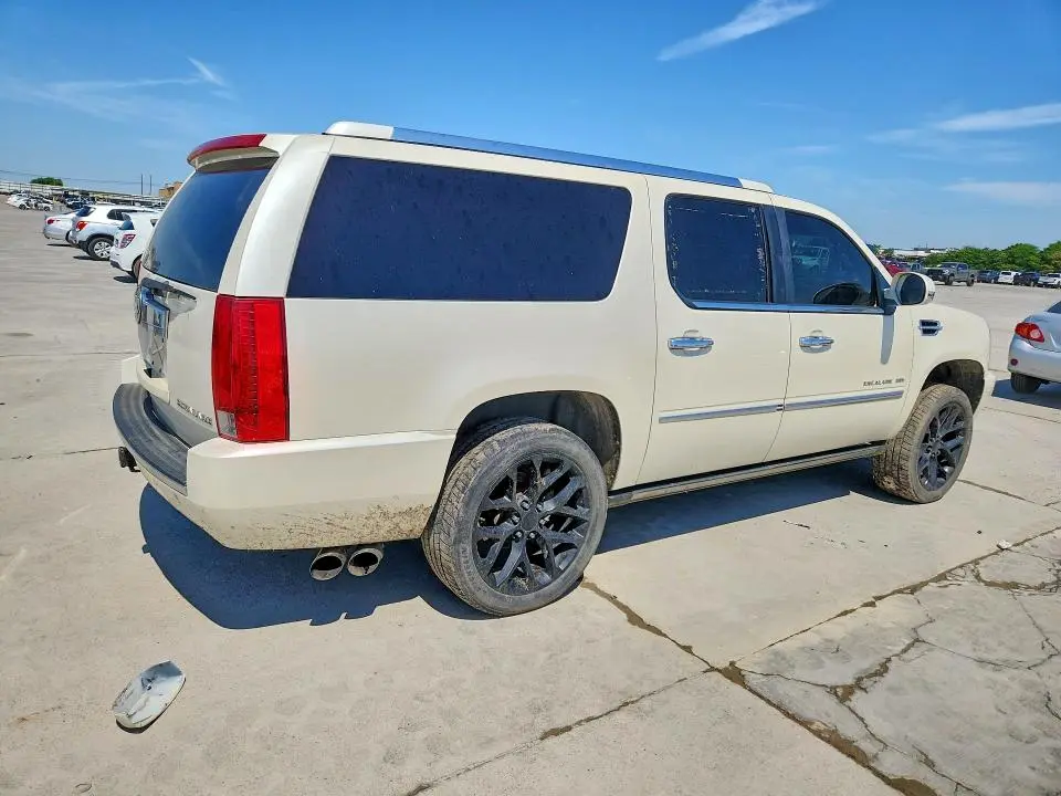 2010 CADILLAC ESCALADE ESV PREMIUM  