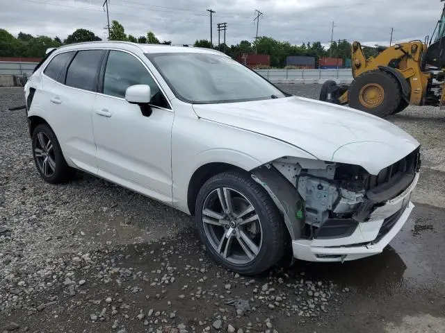 2021 VOLVO XC60 T5 MOMENTUM  