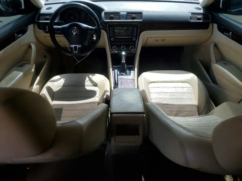2012 VOLKSWAGEN PASSAT SEL  
