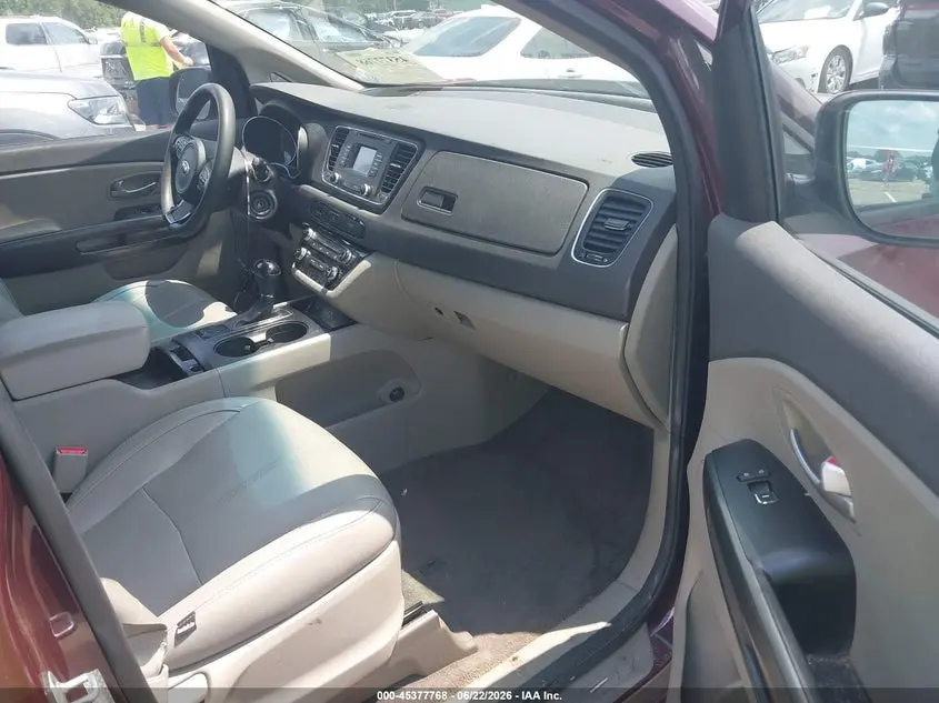 2016 KIA SEDONA LX