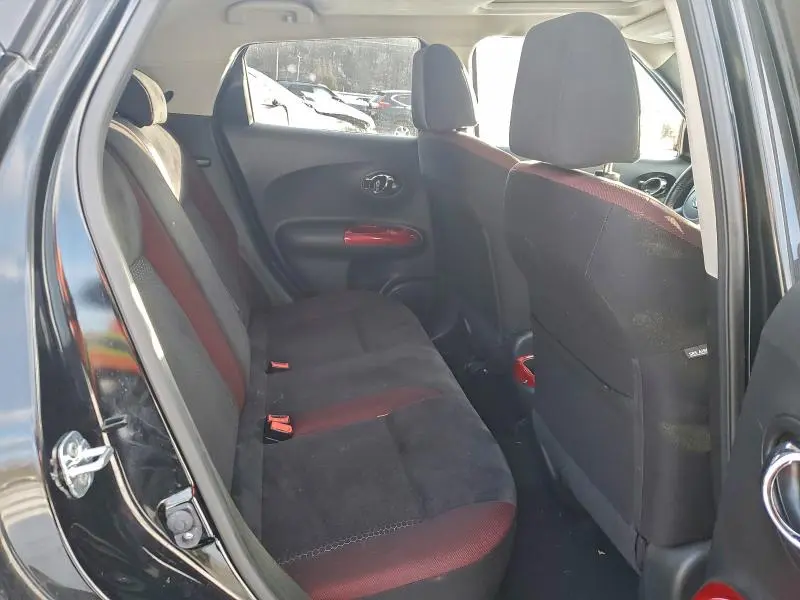 2015 NISSAN JUKE S  