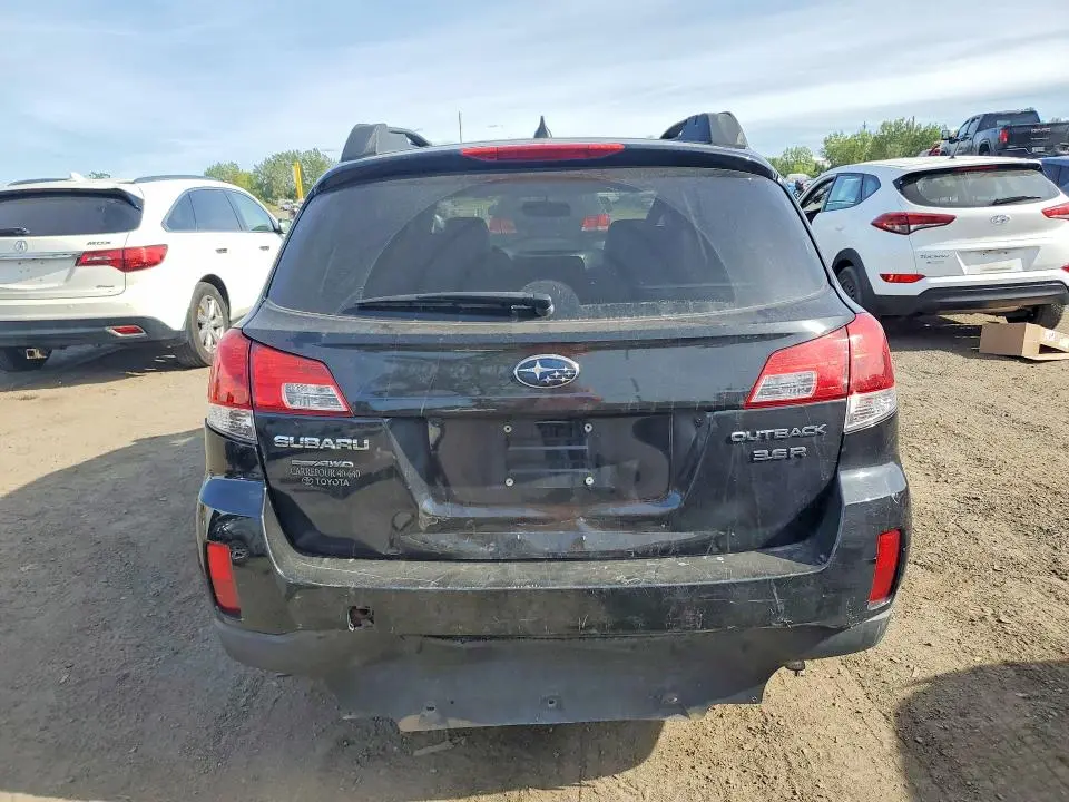2014 SUBARU OUTBACK 3.6R LIMITED  