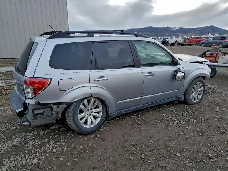 2013 SUBARU FORESTER LIMITED  