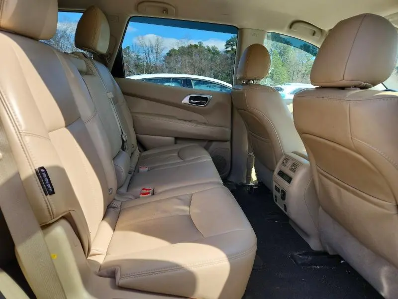 2020 NISSAN PATHFINDER SL  