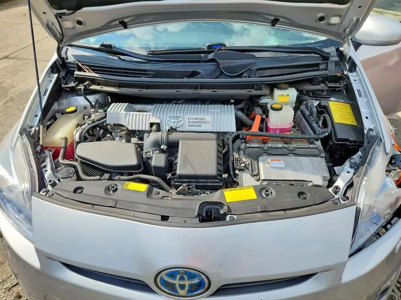 2010 TOYOTA PRIUS V  