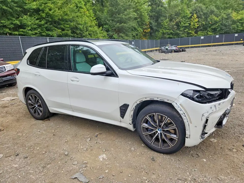 2024 BMW X5 XDRIVE50E  