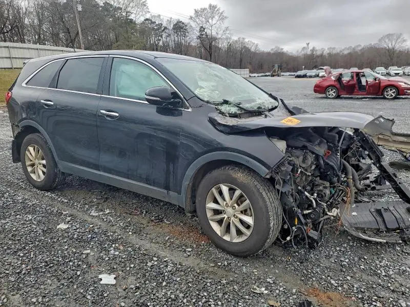 2018 KIA SORENTO LX  