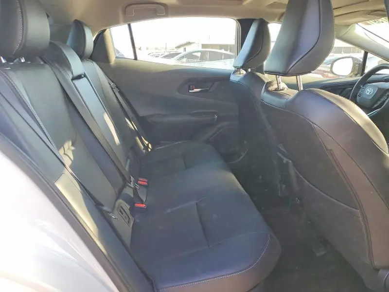 2024 TOYOTA PRIUS LE  