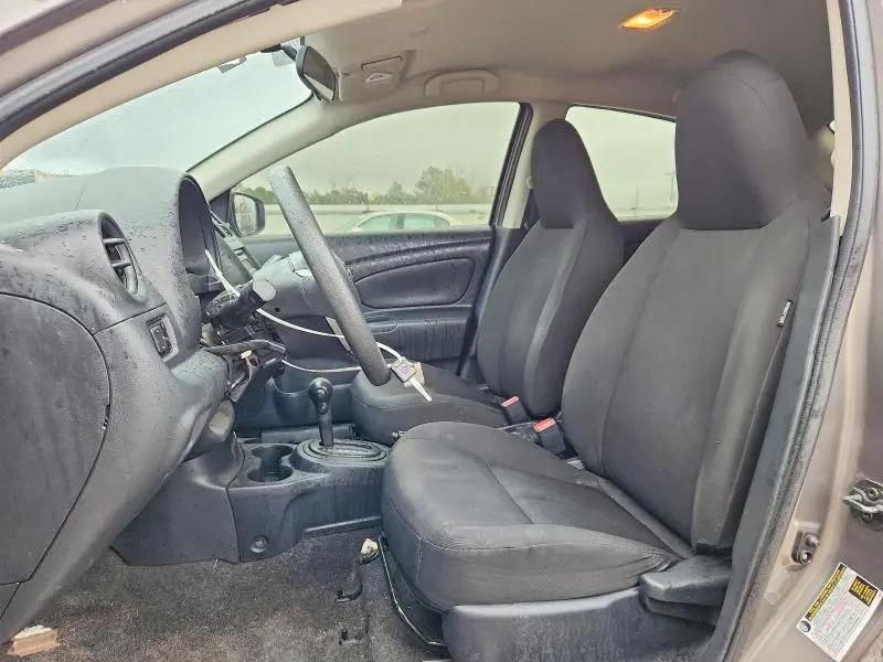 2017 NISSAN VERSA   