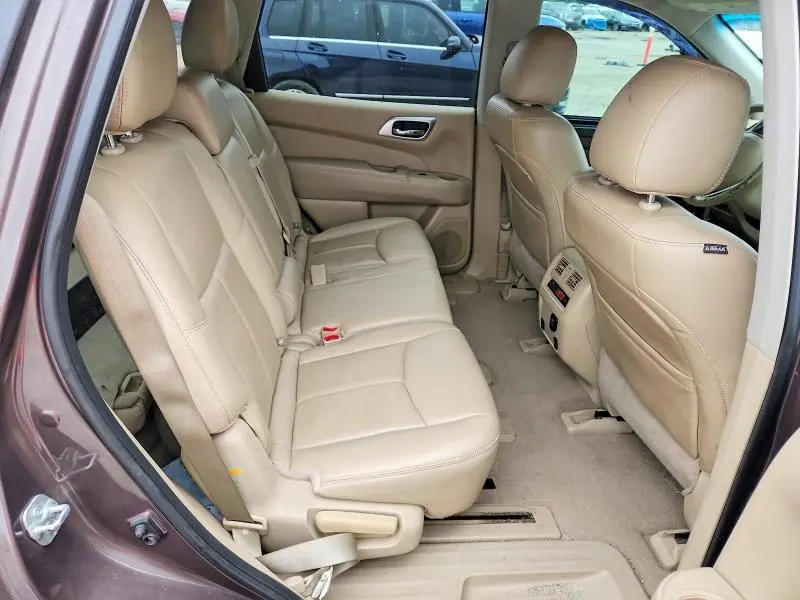 2015 NISSAN PATHFINDER SL  