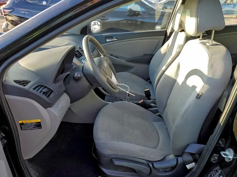 2015 HYUNDAI ACCENT GS  