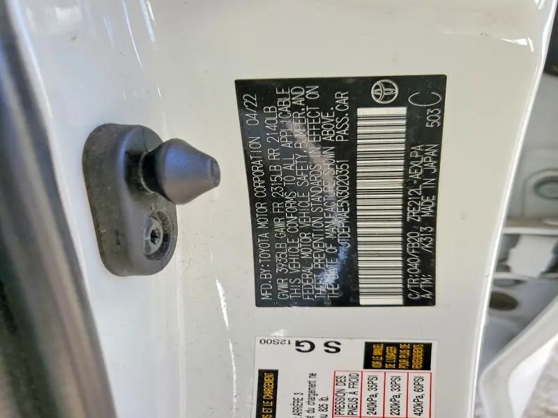 2022 TOYOTA COROLLA LE  