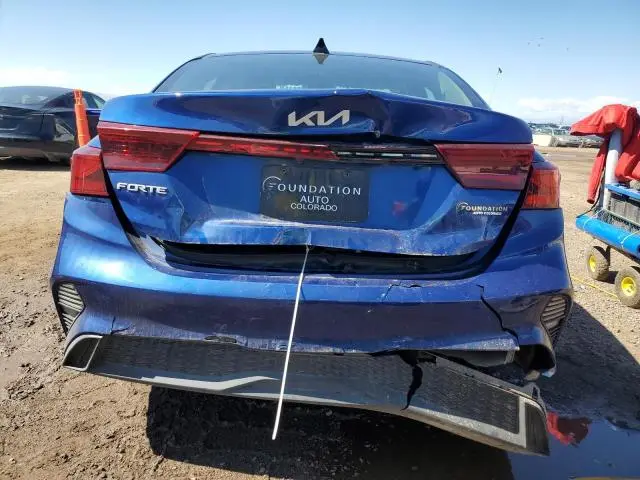 2023 KIA FORTE LX